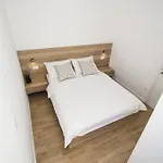 In With Terrace, Air Conditioning, Wifi, Dishwasher, Pool 4932-1 Апартаменты *