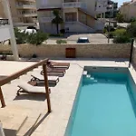 Апартаменты In With Terrace, Air Conditioning, Wifi, Dishwasher, Pool 4932-1