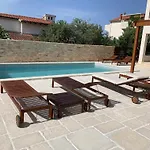 In With Terrace, Air Conditioning, Wifi, Dishwasher, Pool 4932-1 Водице