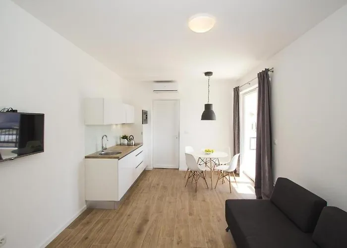 In With Terrace, Air Conditioning, Wifi, Dishwasher, Pool 4932-1 *