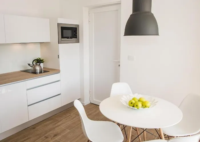 Apartman In With Terrace, Air Conditioning, Wifi, Dishwasher, Pool 4932-1 *