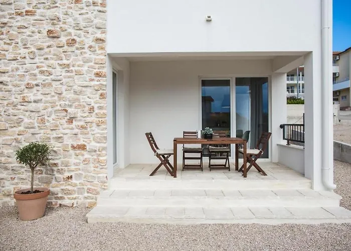 In With Terrace, Air Conditioning, Wifi, Dishwasher, Pool 4932-1 *