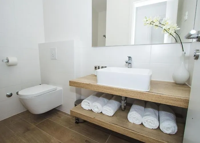 In With Terrace, Air Conditioning, Wifi, Dishwasher, Pool 4932-1